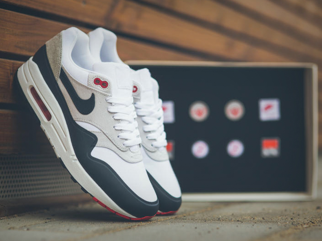 Nike air max 1 on sale infrared