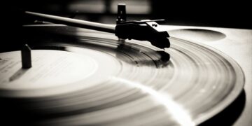 Vinyl Sales Hit an 18-Year High